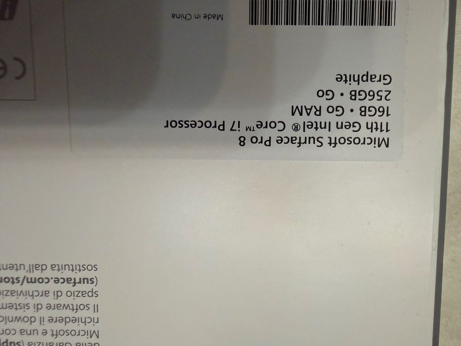 Microsoft Surface Pro 8 – Graphite