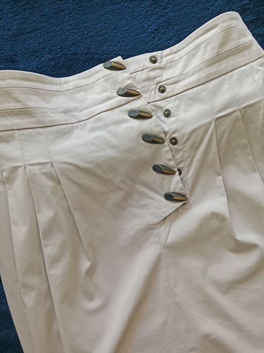 Продам женский костюм