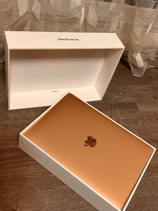 Vand Macbook Air 13, M1