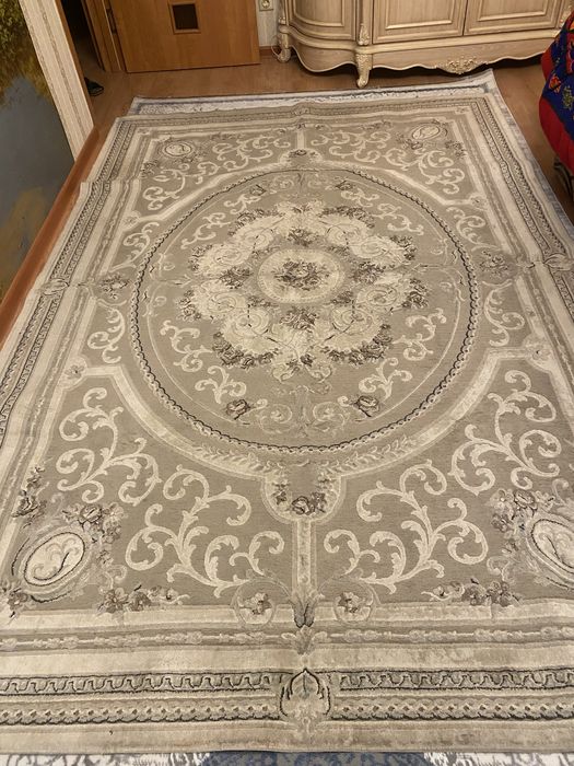 Продам ковер 2*3.