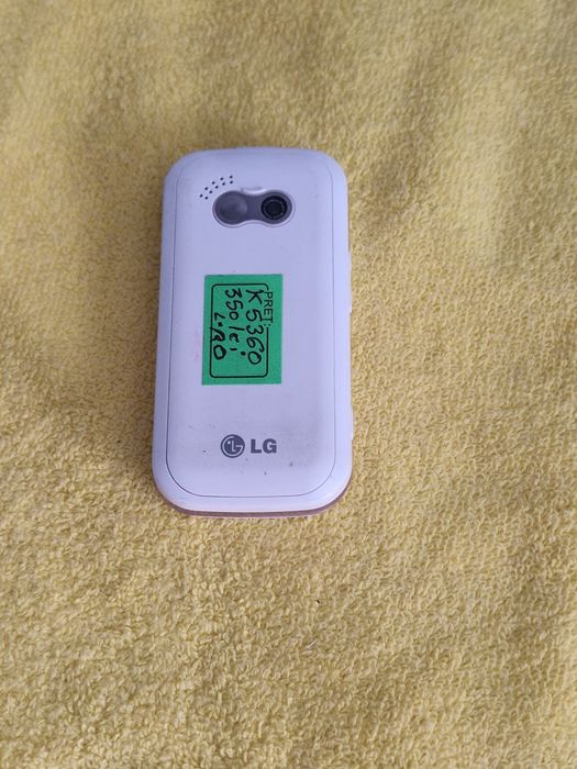 Super telefon Lg cu tastatura laterala
