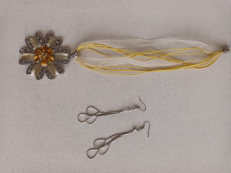 НОВИ комплекти  колие и обеци, Спиди/лично предаване