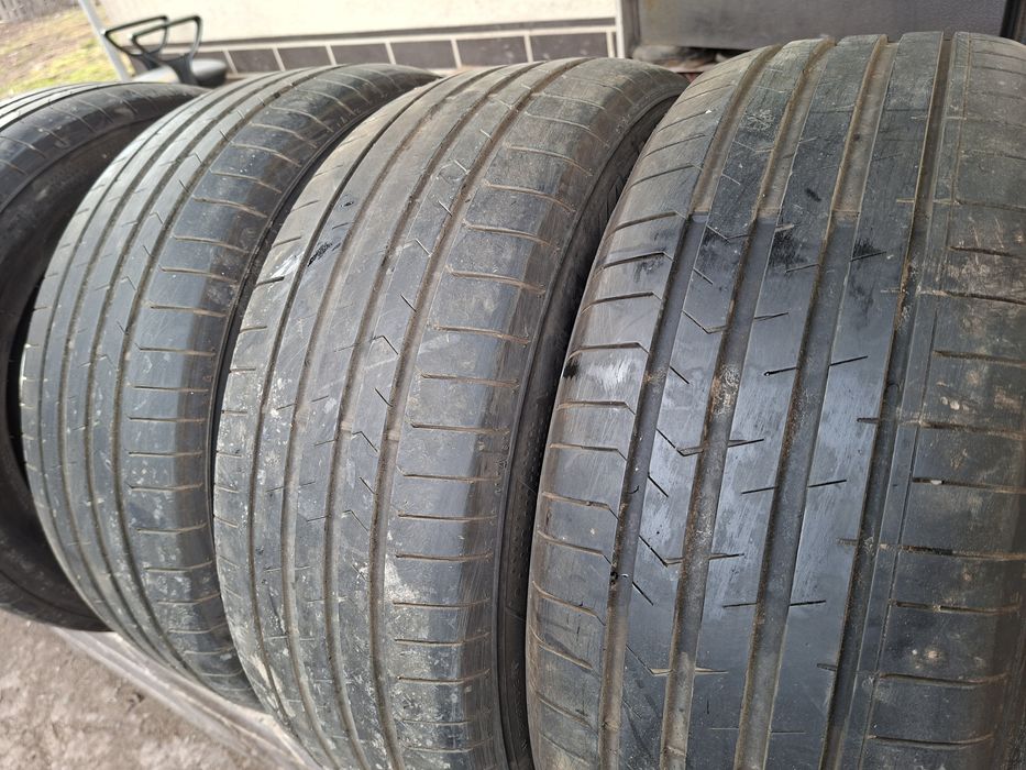 Продам Шины 225 55 R17