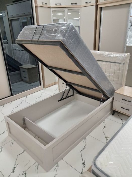 Односпальная кровать