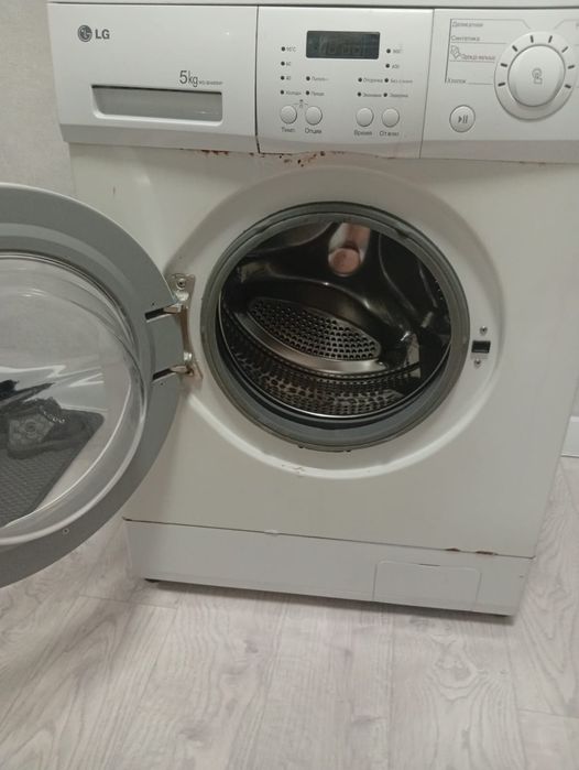 Продам стиральную машинку
