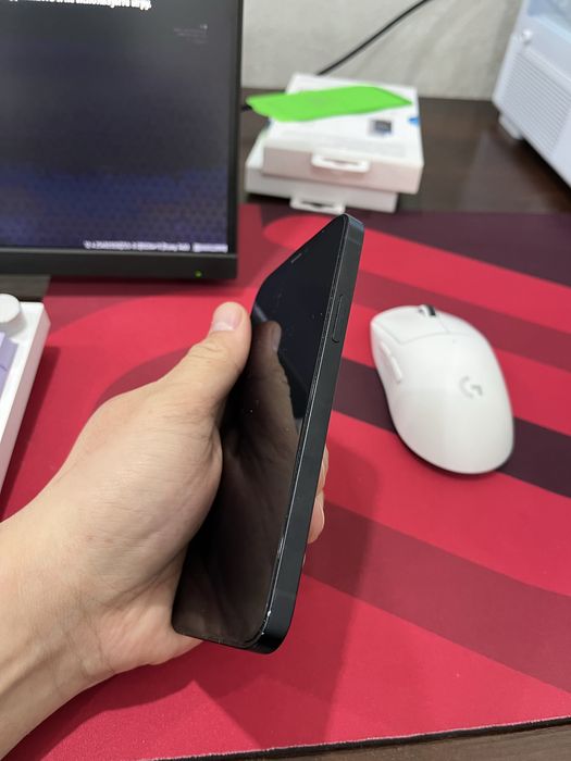 Продам айфон 12 256гб