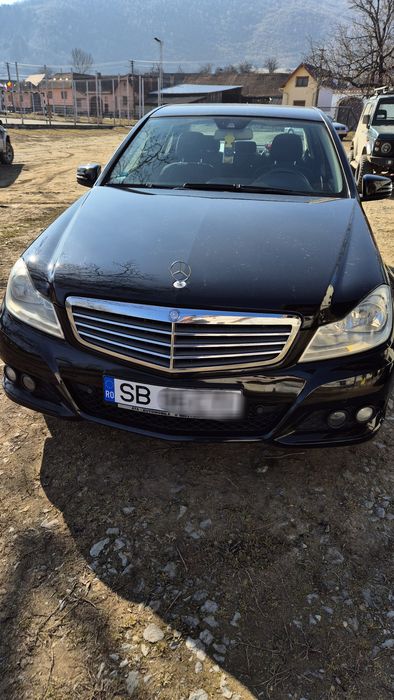 Mercedes C Class 200 BlueEFICIENTY( vând sau schimb cu lemn)
