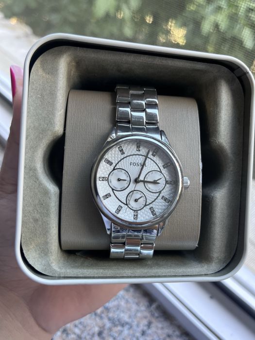 Ceas Fossil BQ1560 – Damă, Argintiu, Multifuncțional
