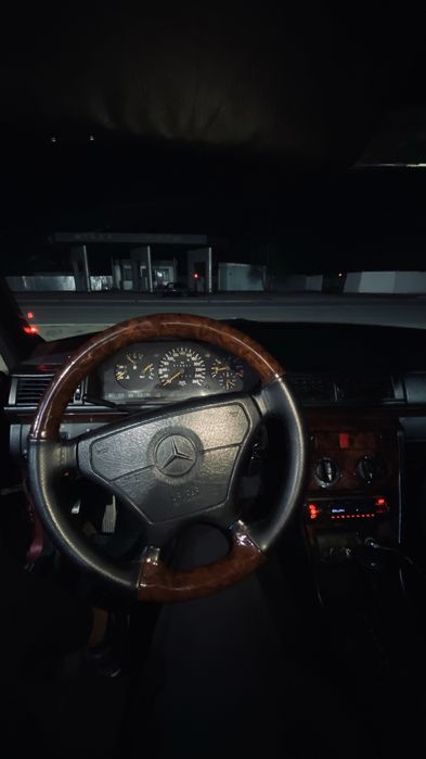 Мерседес бенз е280