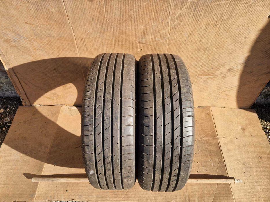 2 Goodyear R17 215/60 Летни гуми  DOT4723