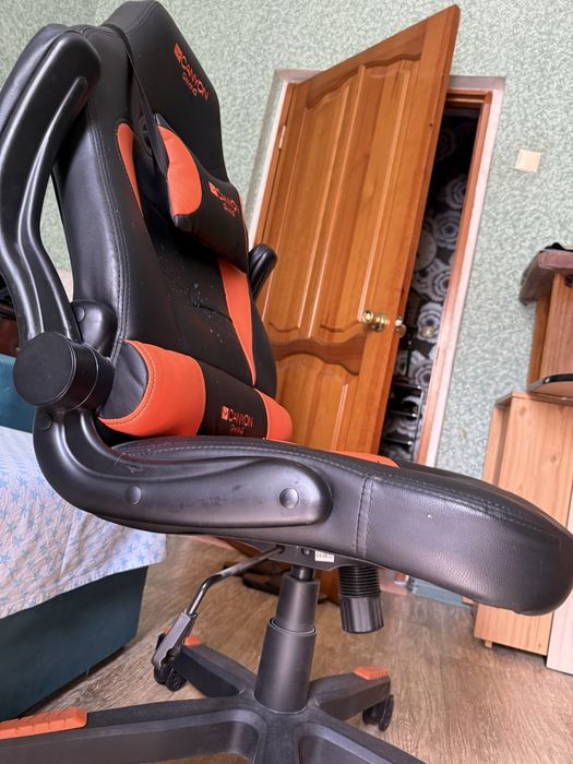 Продаю Игровое Кресло