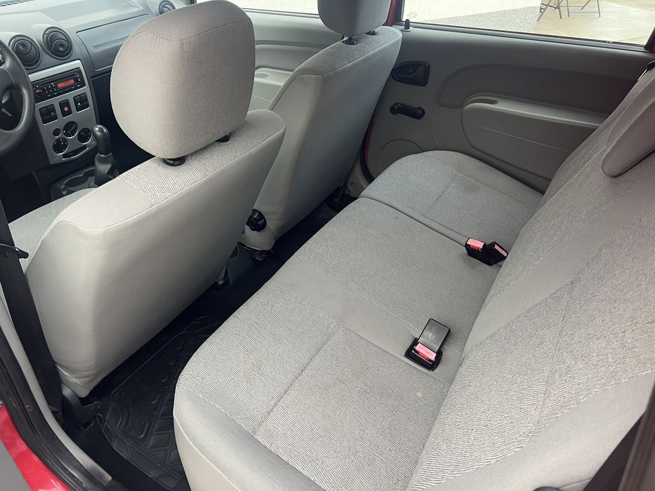 DACIA Logan 2011 — imagine 5