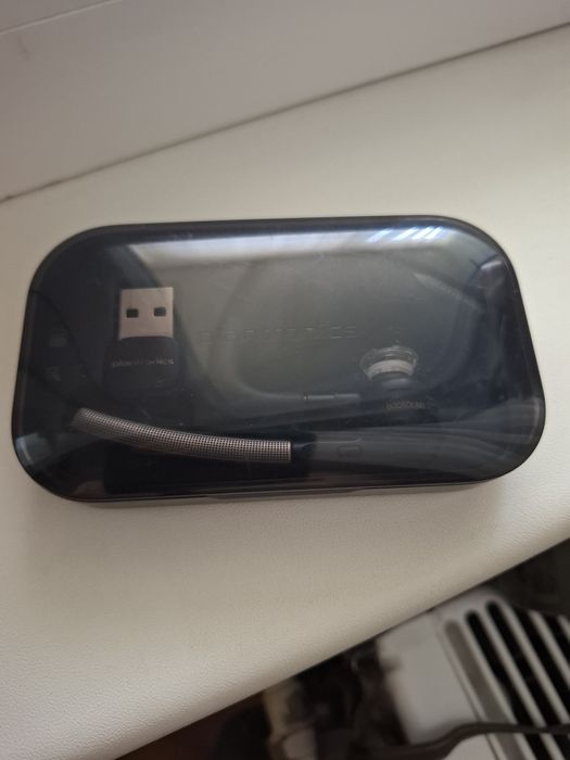 Plantronics Voyager Legend + Incarcator portabil•Caller ID• bat. 7 ore