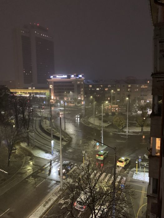 Дава се под наем Четиристаен апартамент в София, Център - 90 кв.м за 790 € - Снимка #15