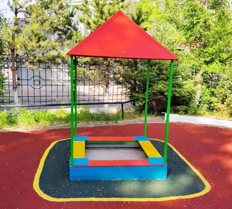 Песочница для детей