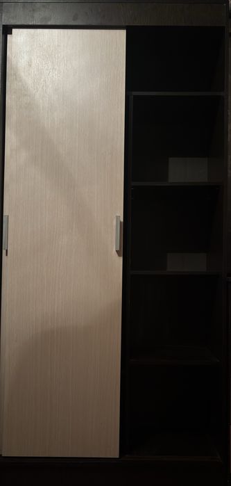 Шкаф для одежды.