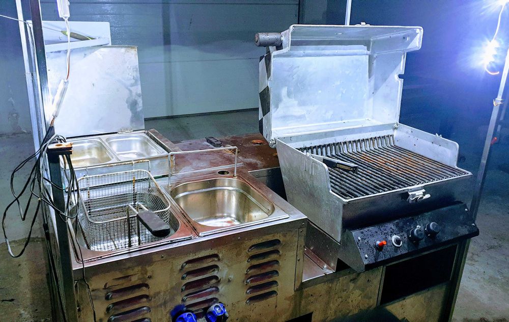 Mобилна колика с теглич за Хот Дог, Хамбургер, Сандвичи