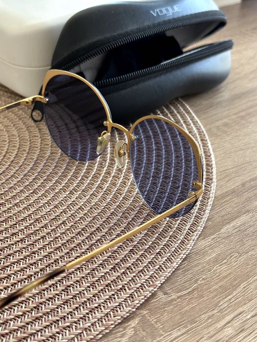 Дамски сини слънчеви очила Vogue