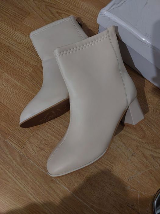 Кросовки 39 разм фирменные