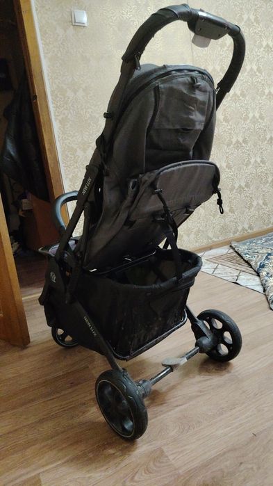 Детская коляска, почти новая