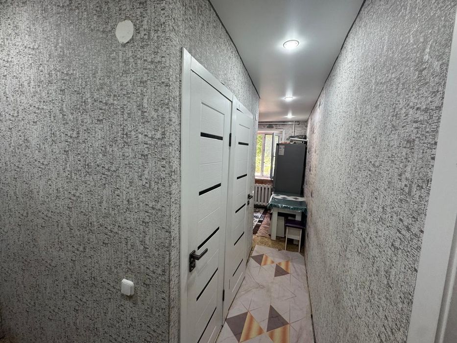 Продам квартиру  2 микр 30 дом 31 кв