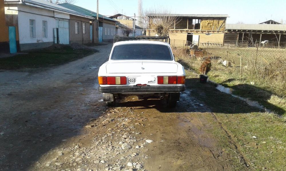 Moshina sotiladi srocna