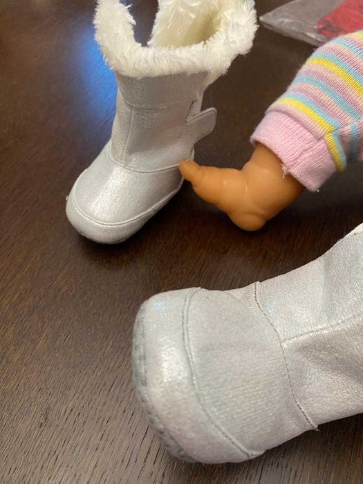 Дамские белые сапожки