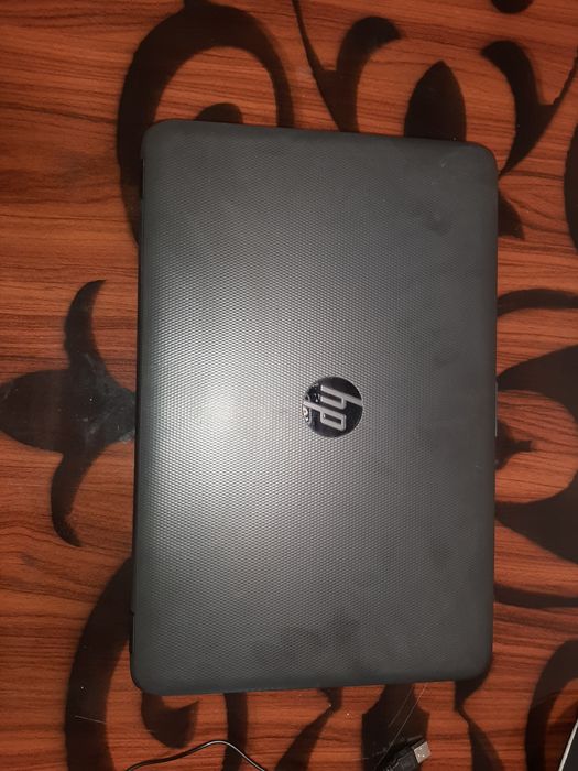 Noutbuk HP yaxshi ishlaydi