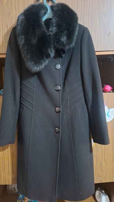 Мужские и женские одежды б/у