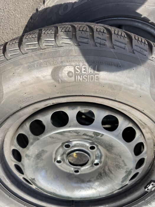Roti / Anvelope VW Audi de Iarna Pirelli 215/60 R16 Dot 2223