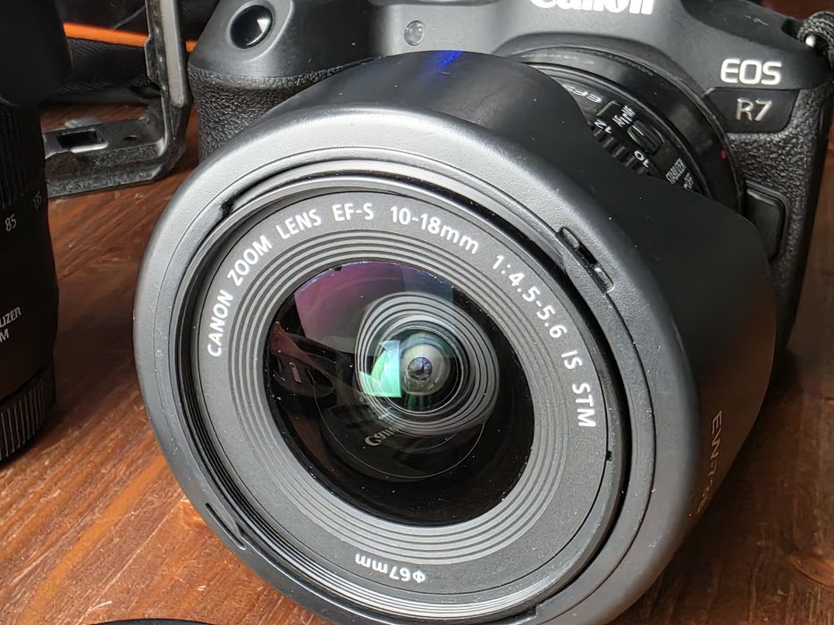 Продается Камера Canon R7