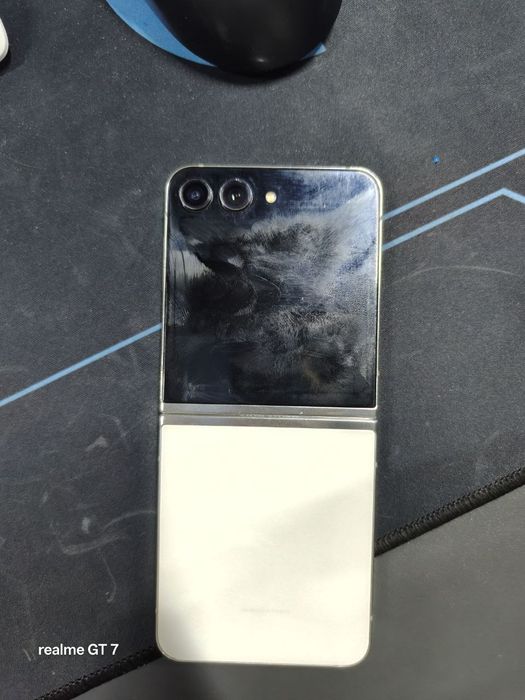 Samsung Galaxy Z flip 5 512gb