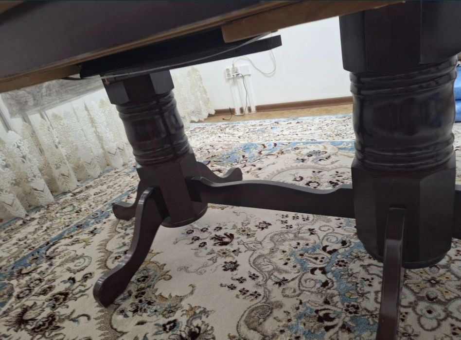 Гостинный стол сатылады