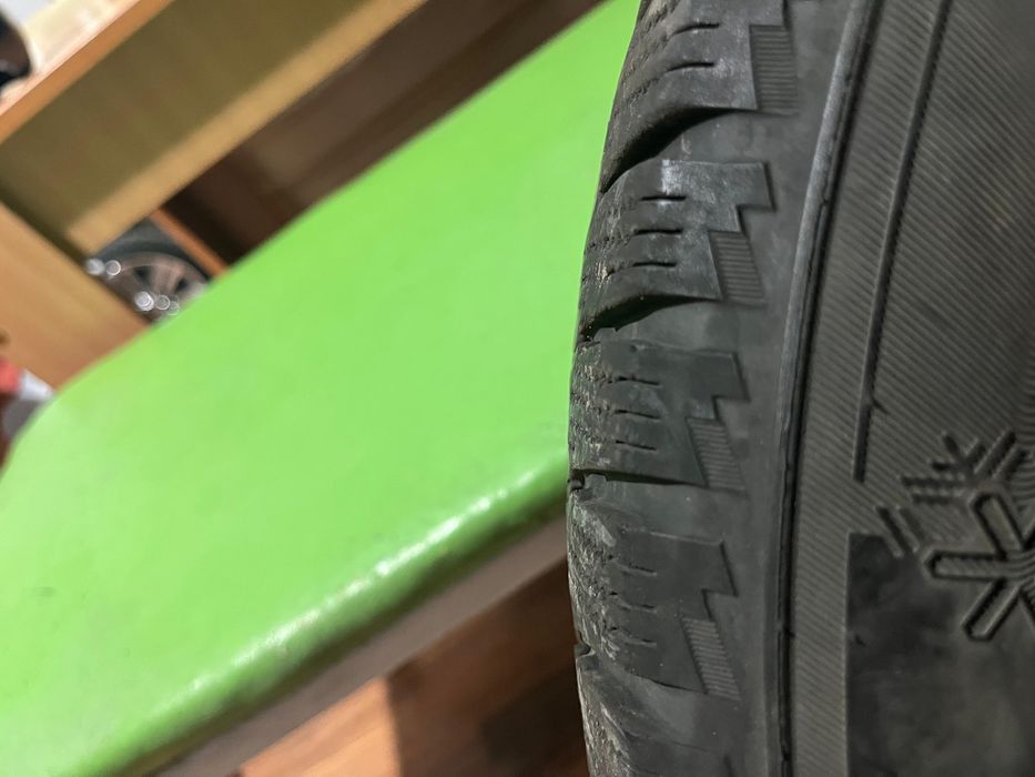 Triangle 215 60 R16 (2 штук)