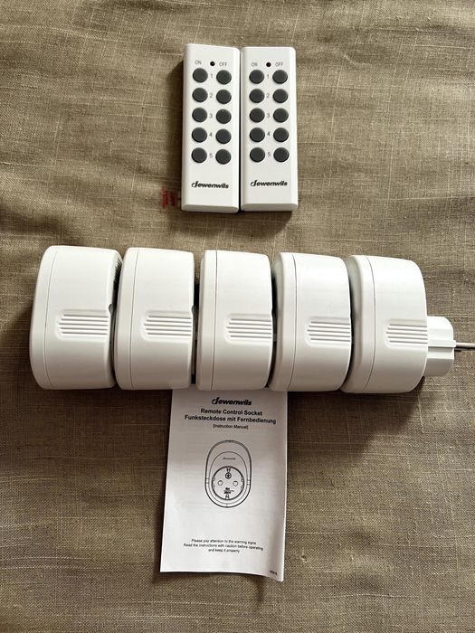 Set DEWENWILS 5 prize cu telecomandă + 2 telecomenzi, 2300W