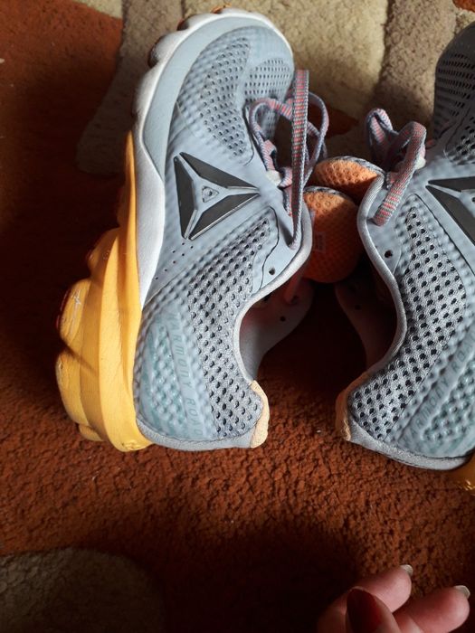 Adidasi  pinza nr35 in condie ff buna