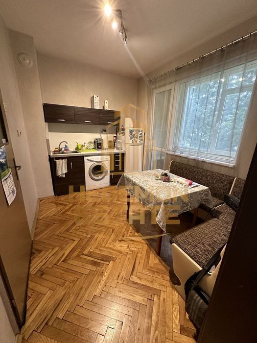 Продава се Тристаен апартамент в Варна, Трошево - 90 кв.м за 1834 €/кв.м - Снимка #1