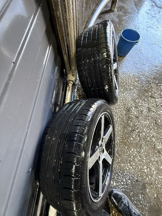 Продам комплект колес на 16