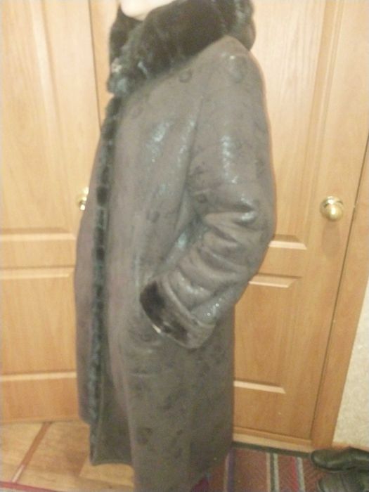 Продаю дубленку хорошая