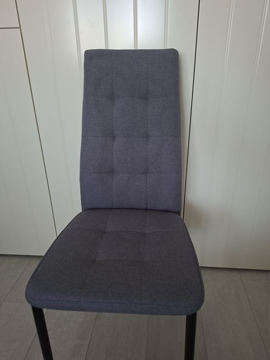 Scaun gri de bucatarie sufragerie living