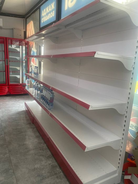 Продаю стелажи для магазина
