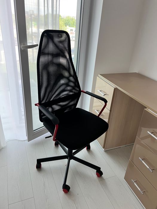 Birou si scaun Ikea