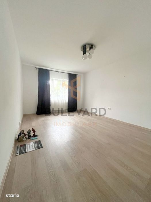 Apartament 3 camere etaj 1, zona centrala! — fotografia 3