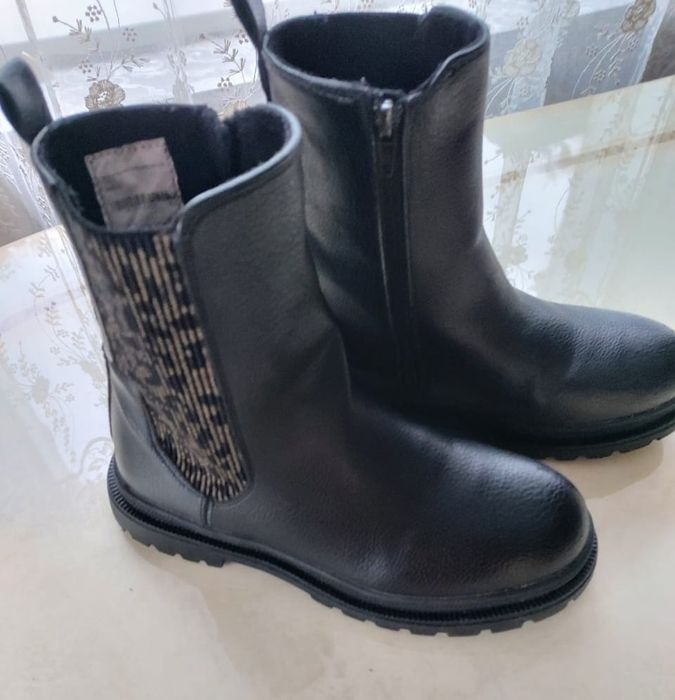 Ботинки на девочку 31р.