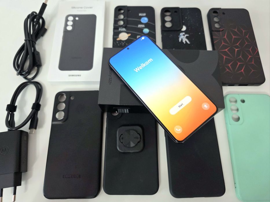 Samsung Galaxy S22 Plus, cu accesorii,  impecabil