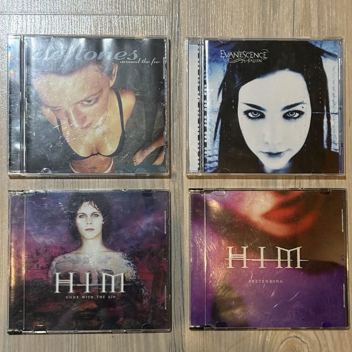CD дискове на рок и метъл банди