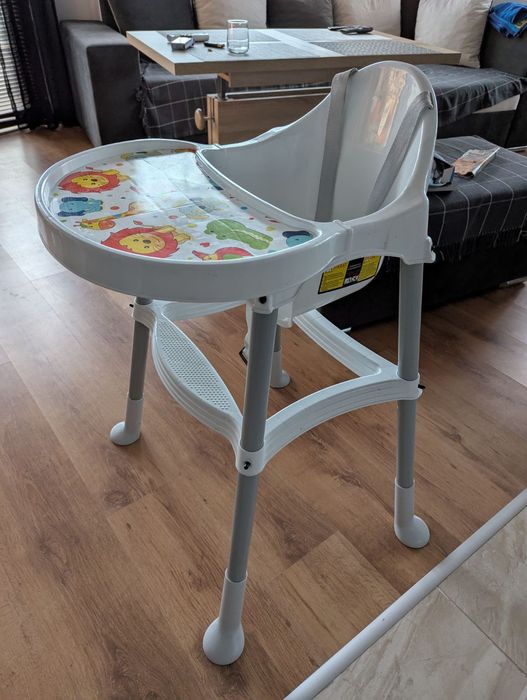 Стол за хранене с маса на цветни животни