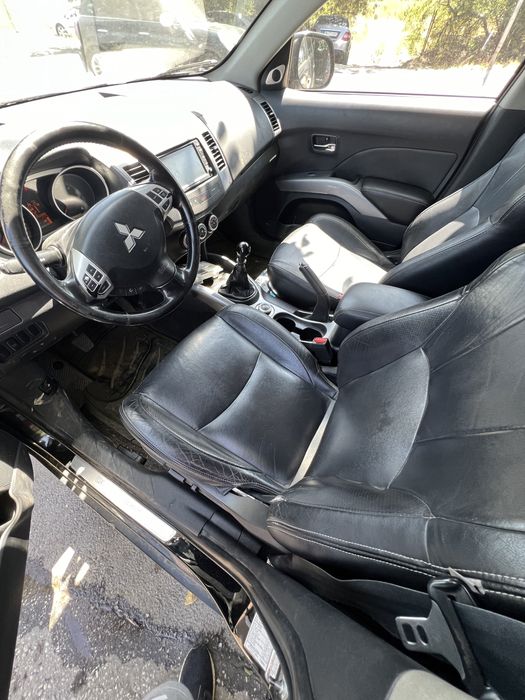 Mitsubishi Outlander 2.0/2.2 DI-D 2008г. на части