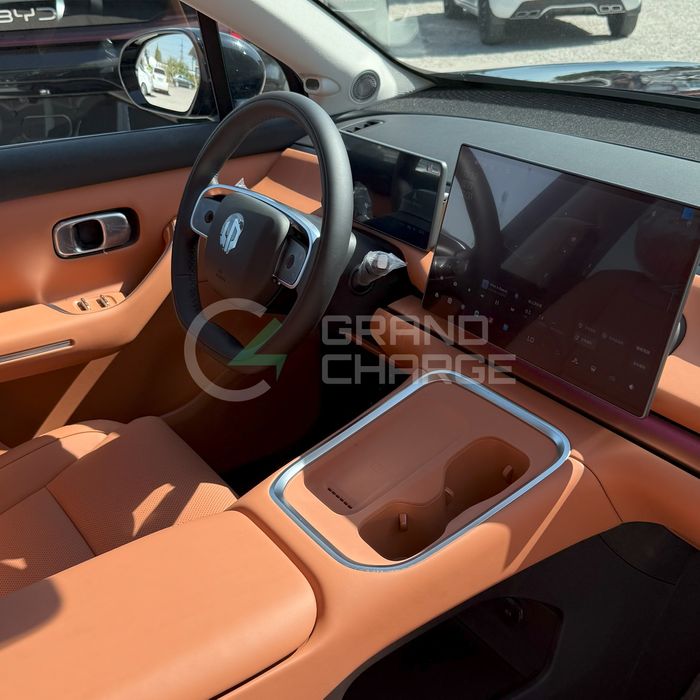 Leepmotor c16 full холодилник, массажный сидения