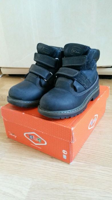 Продам зимние ботинки